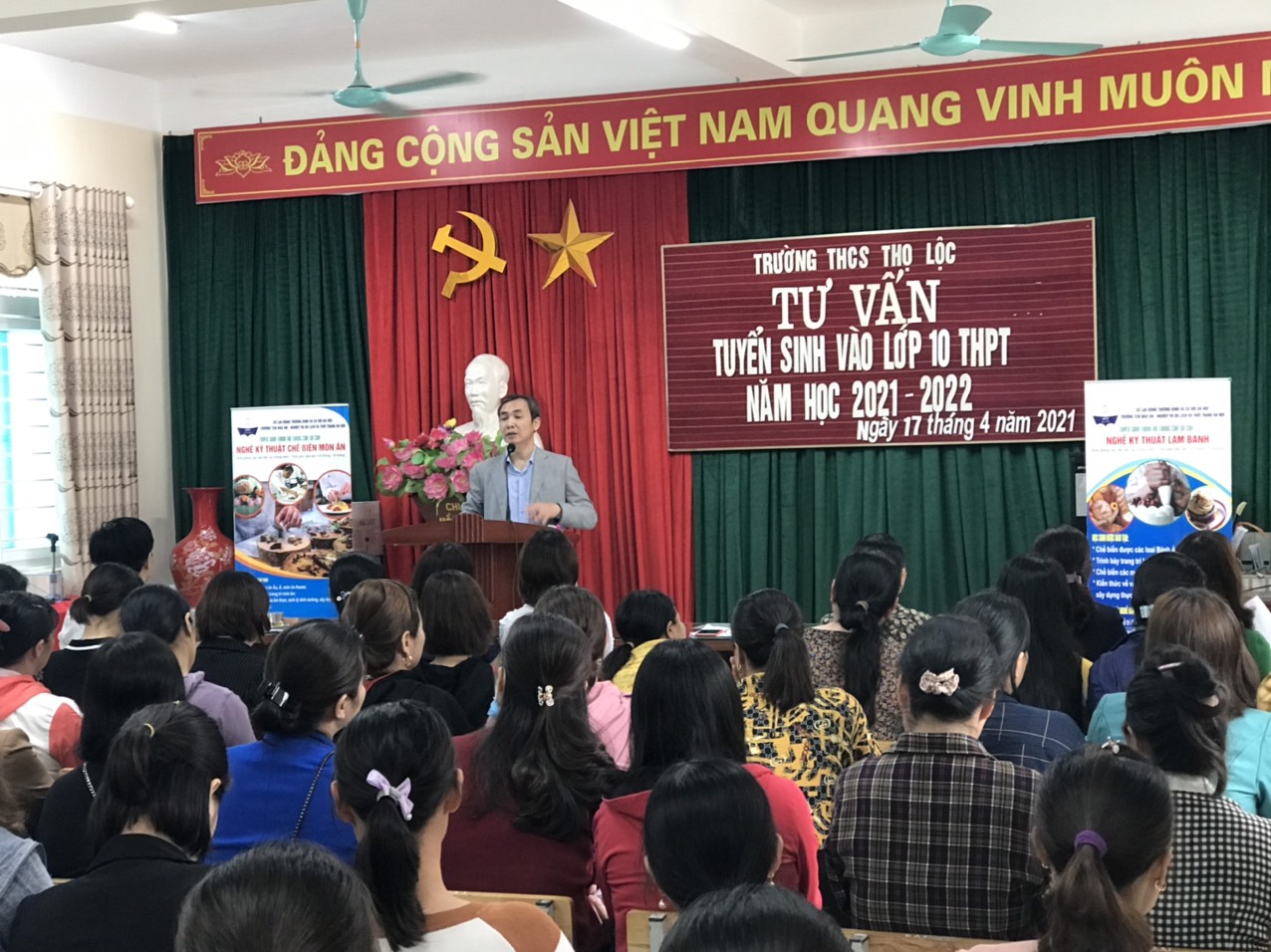 CÁC HOẠT ĐỘNG TƯ VẤN HƯỚNG NGHIỆP- ĐỊNH HƯỚNG SAU TỐT NGHIỆP THCS