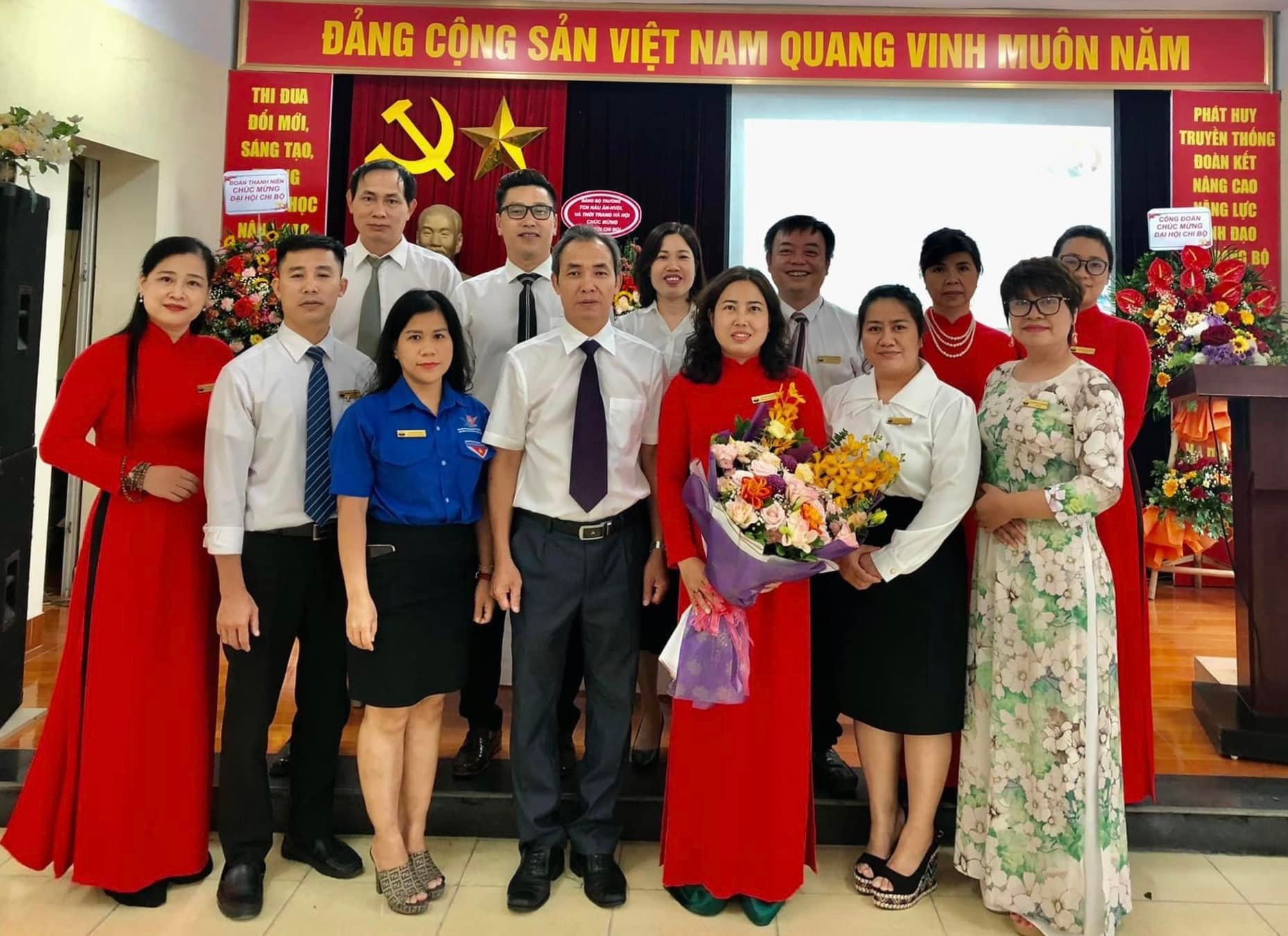  ĐẠI HỘI CHI BỘ- TRỰC THUỘC ĐẢNG BỘ TRƯỜNG TRUNG CẤP NGHỀ NẤU ĂN- NGHIỆP VỤ DU LỊCH VÀ THỜI TRANG HÀ NỘI NHIỆM KỲ 2022-2025