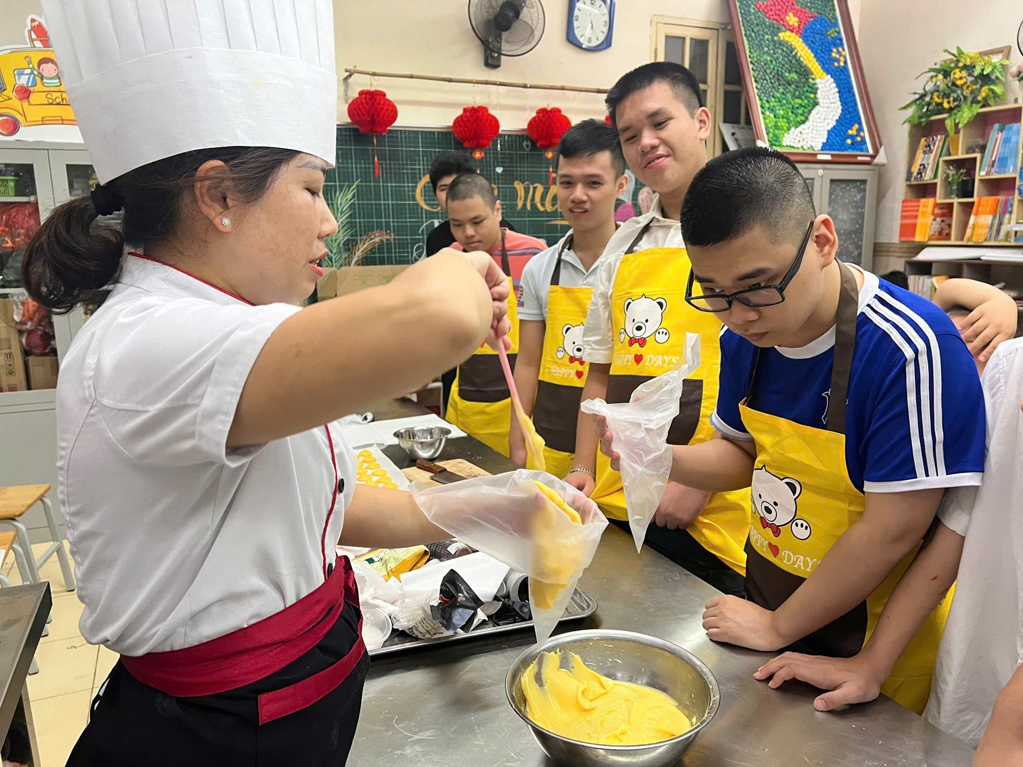 HÀNH TRÌNH YÊU THƯƠNG CHO HỌC SINH KHUYẾT TẬT TRÍ TUỆ