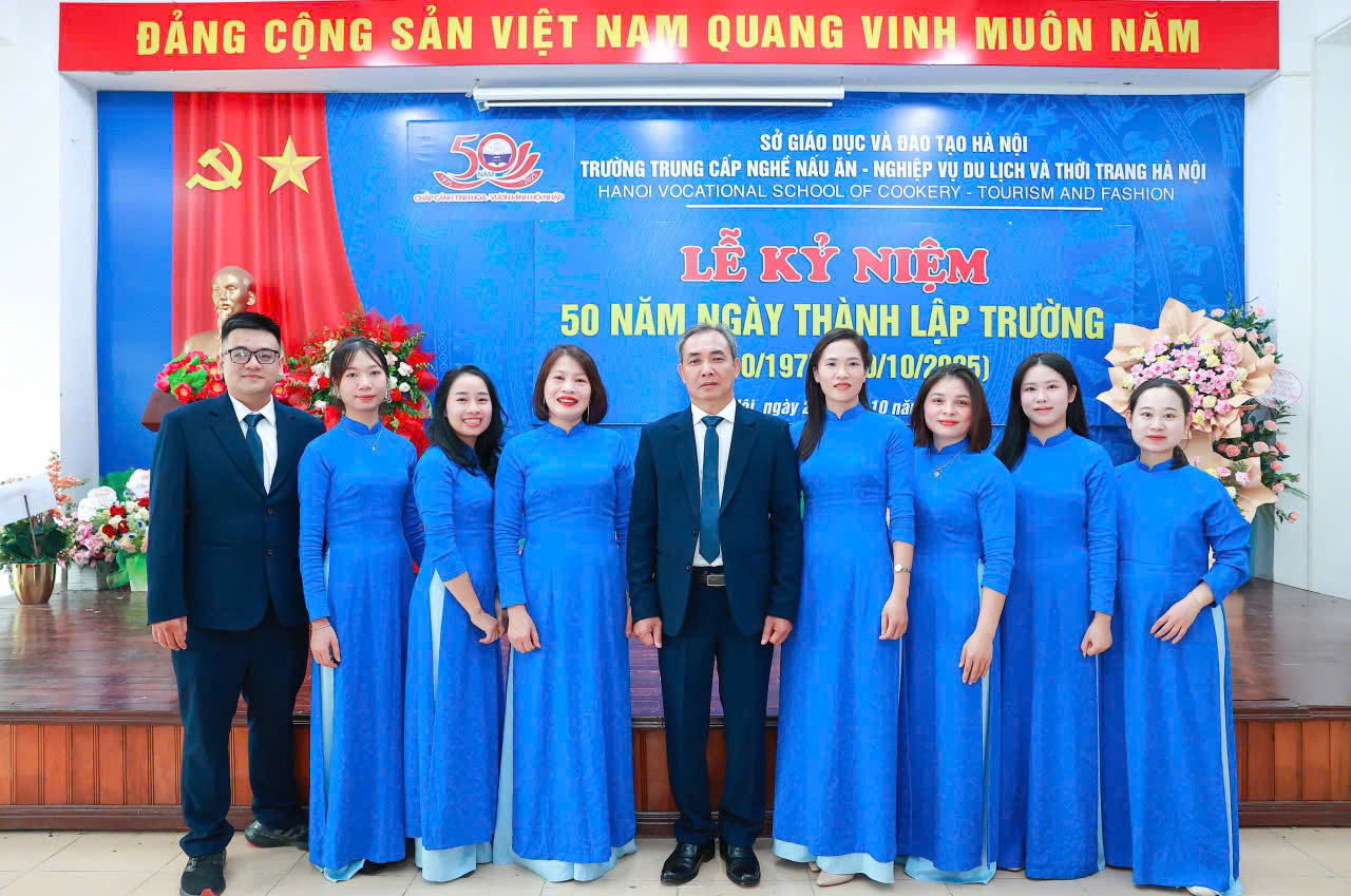 TUỔI TRẺ HCTF - TỰ HÀO TRUYỀN THỐNG 50 NĂM