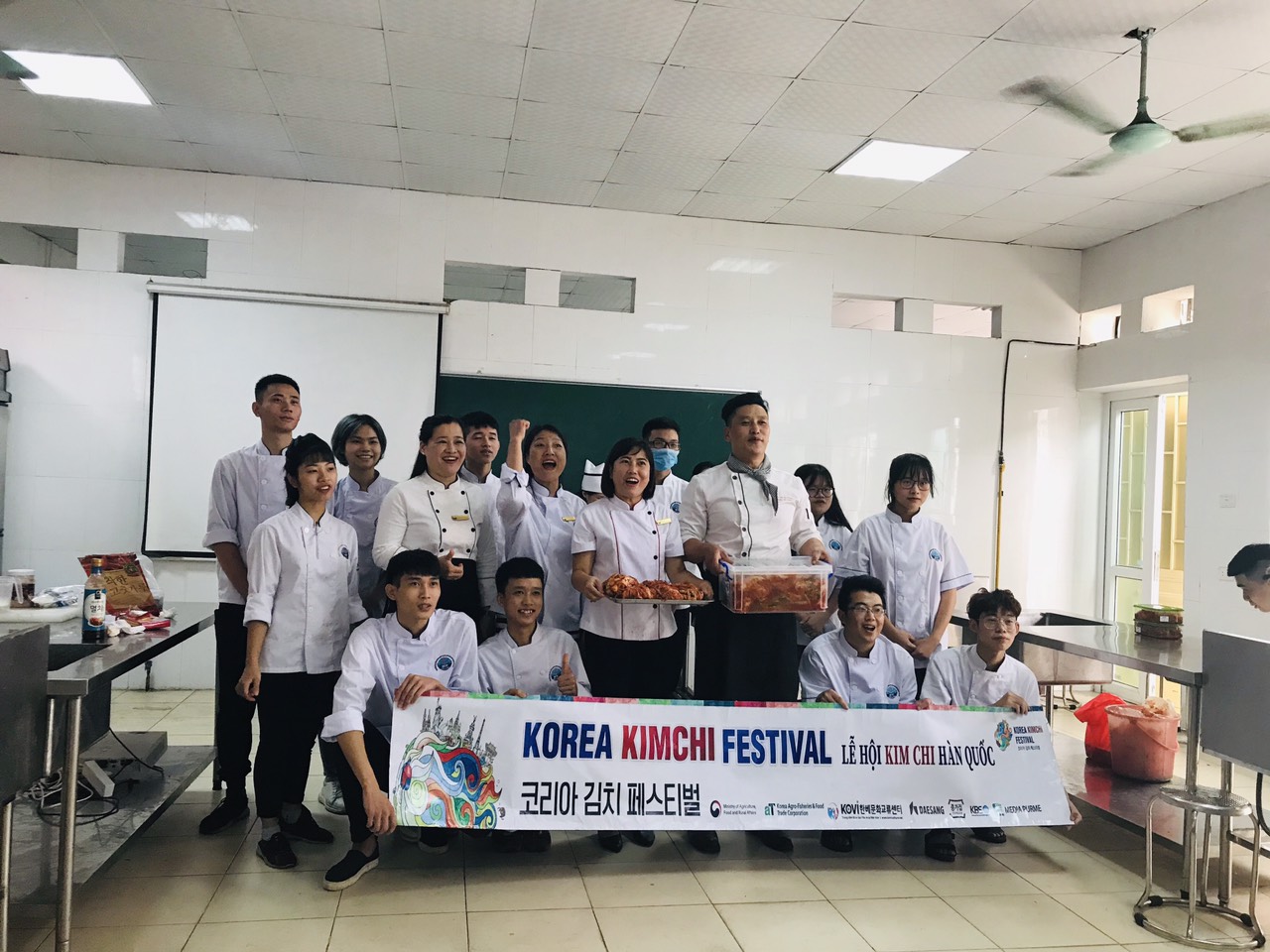 Chương trình tập huấn “Trải nghiệm làm Kim Chi Hàn Quốc”