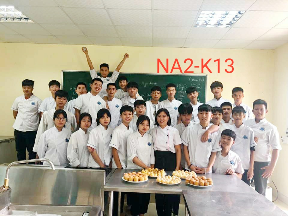 LỚP NA2K13- THI KẾT THÚC MÔN BÁNH