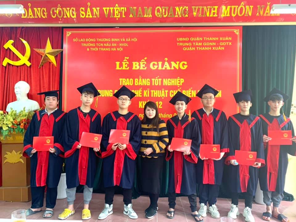 LỚP NẤU ĂN THANH XUÂN KHOÁ 12