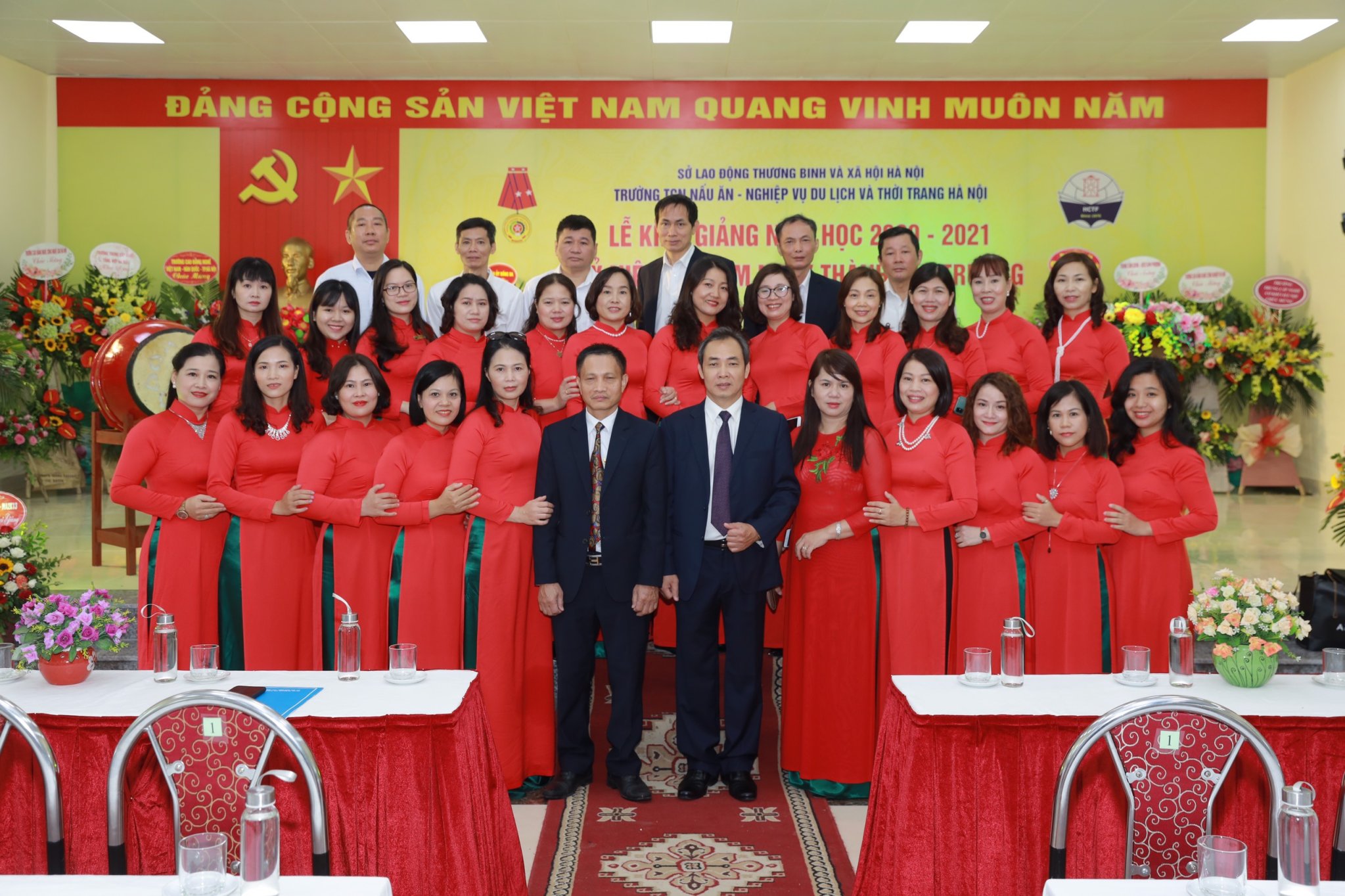 LỄ KHAI GIẢNG NĂM HỌC 2020-2021 VÀ KỶ NIỆM 45 NĂM THÀNH LẬP TRƯỜNG (20/10/1975-20/10/2020)